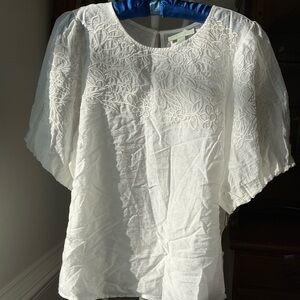 JCPenney White Floral Embroidered Blouse ryegrass puff sleeves